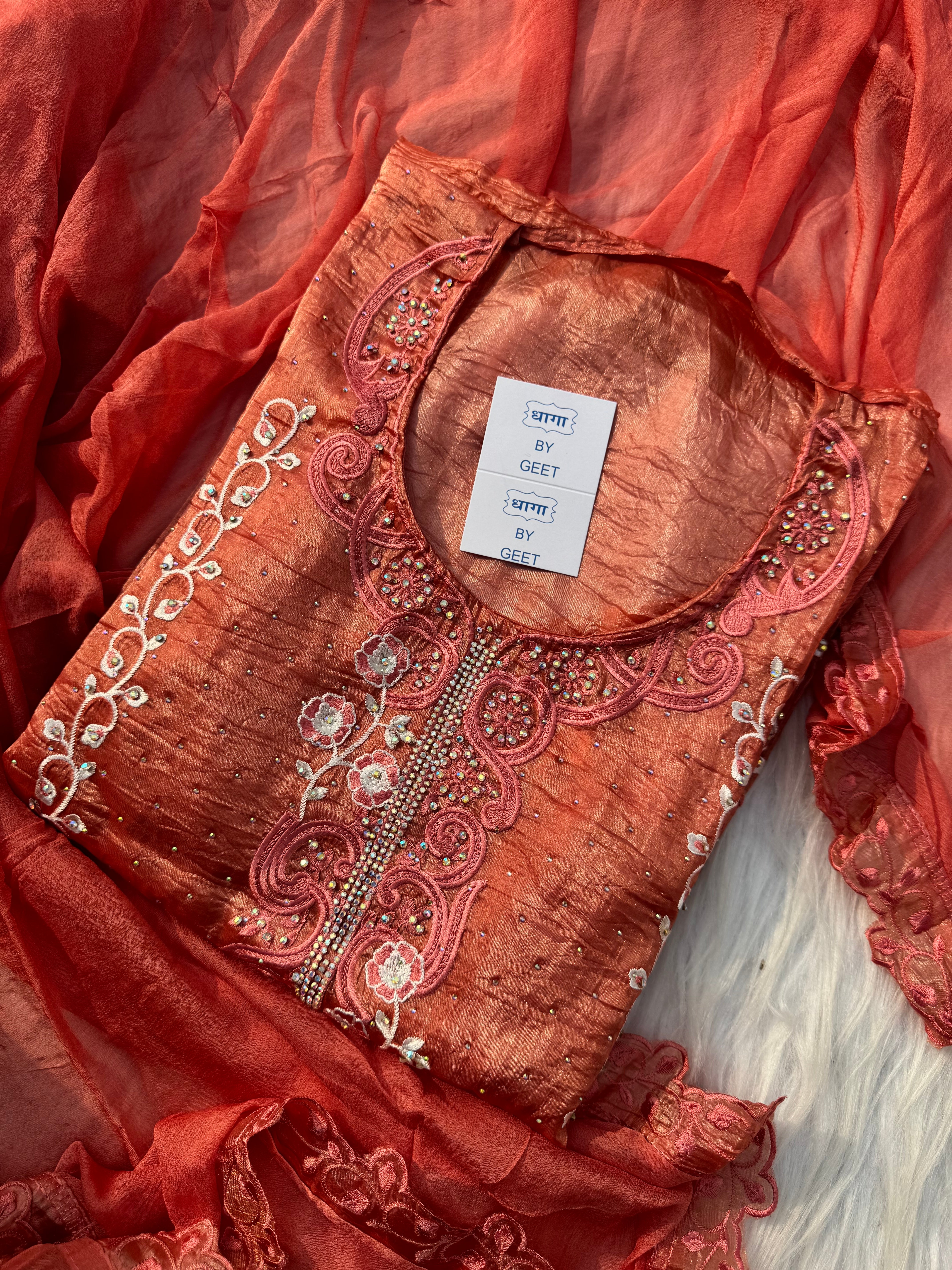 Roza suit set