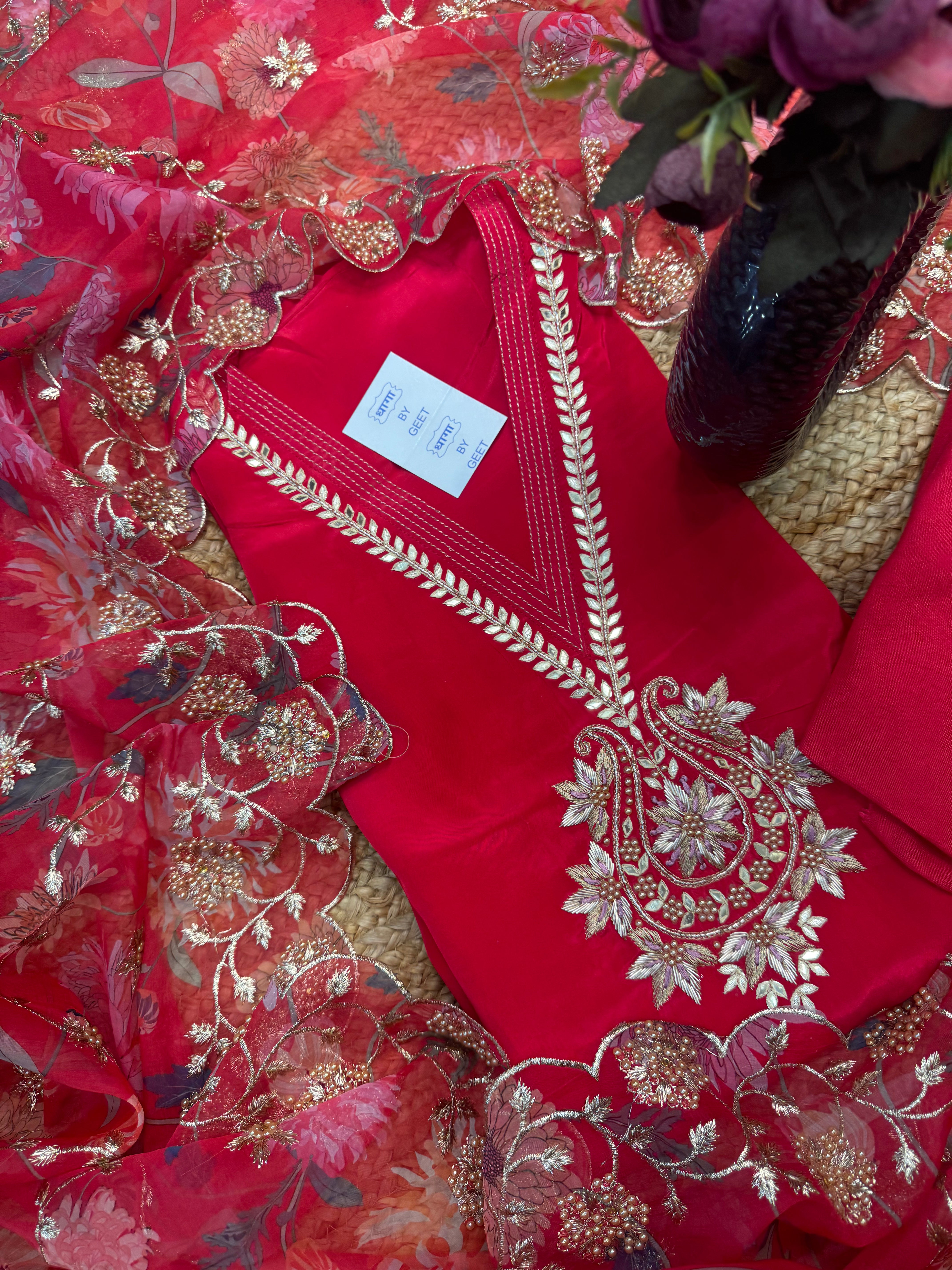 Vardaniya suit set