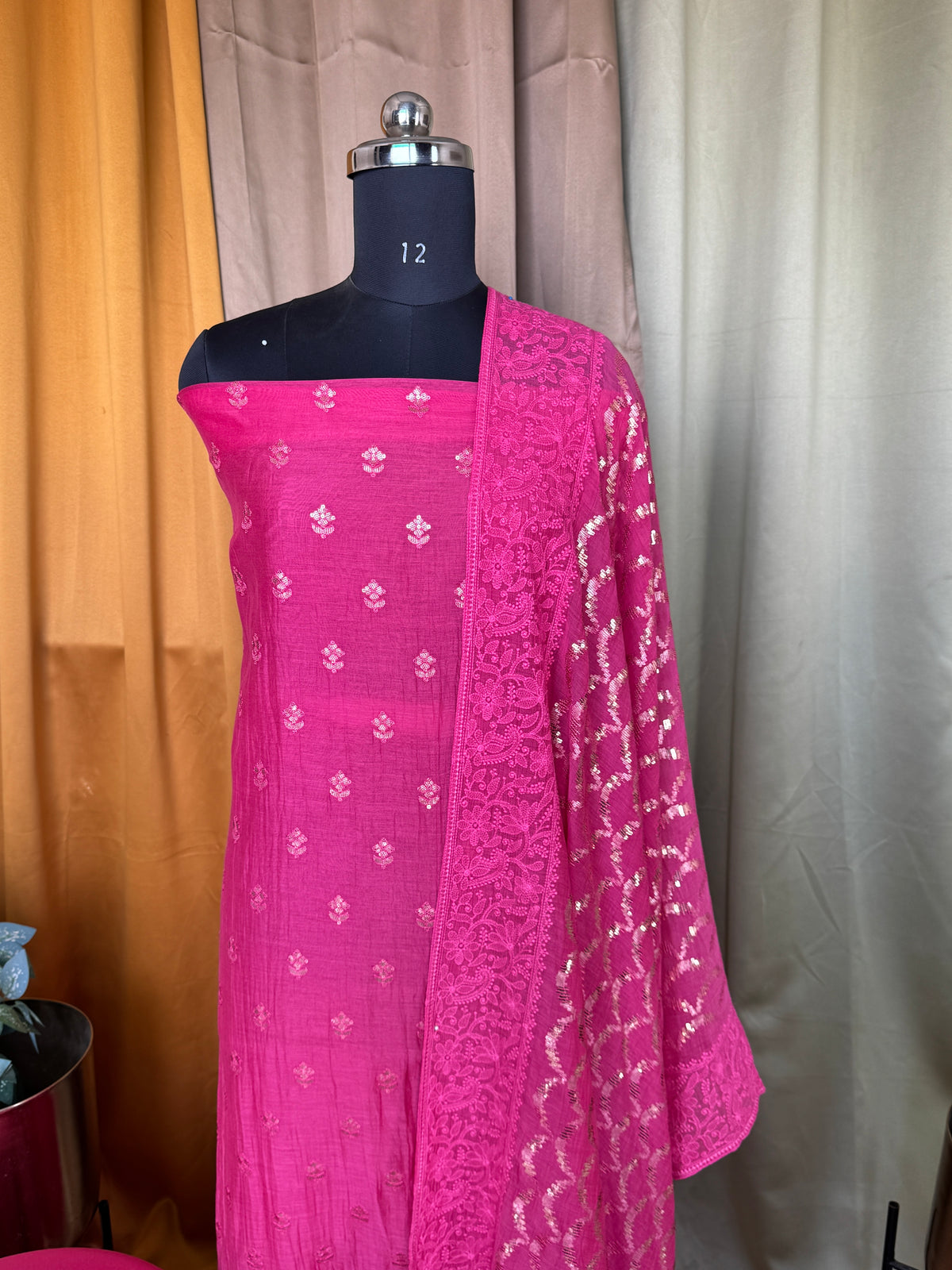 Gulaabi suit set