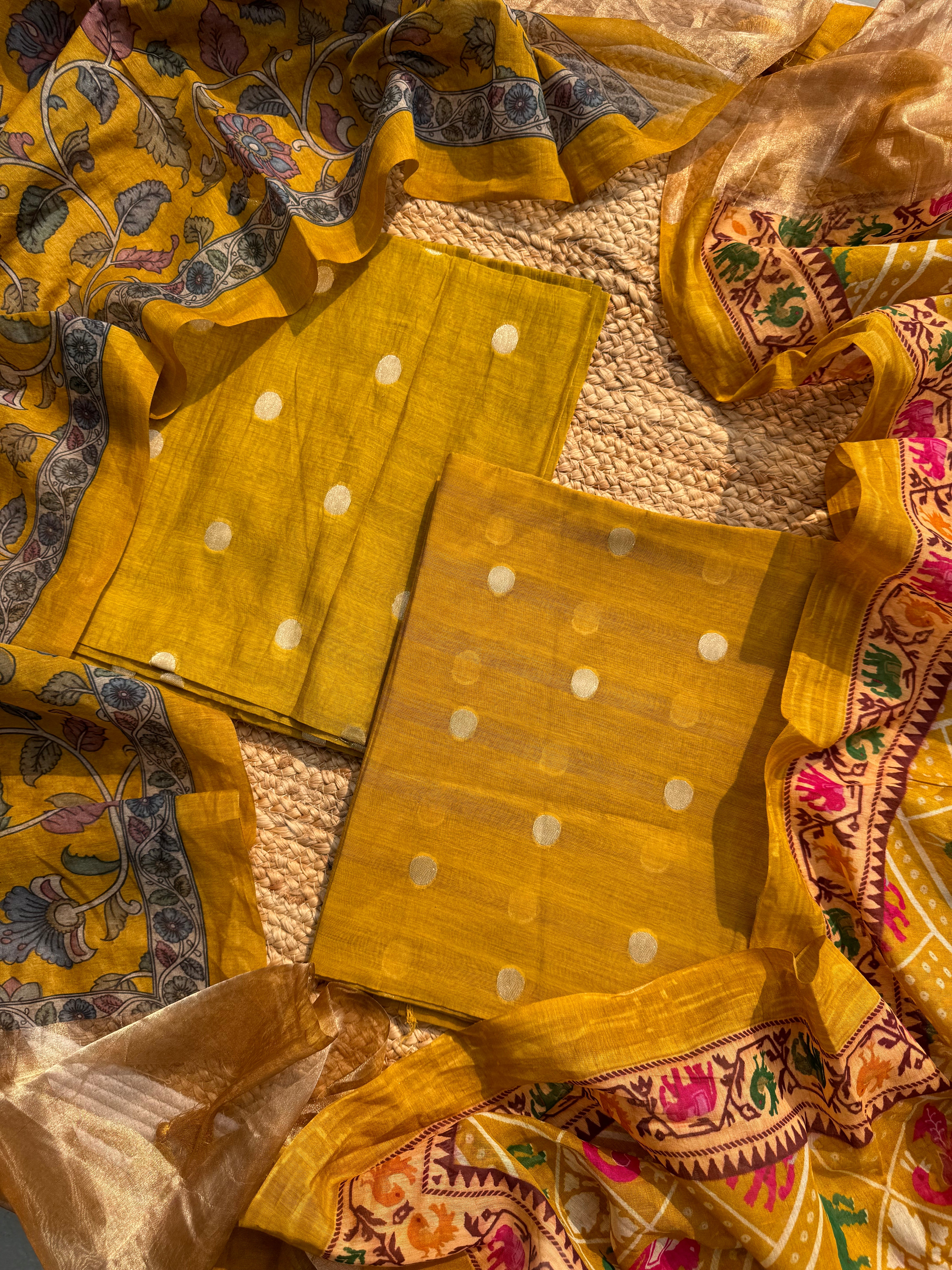 Suraya pure Mulmul suit set