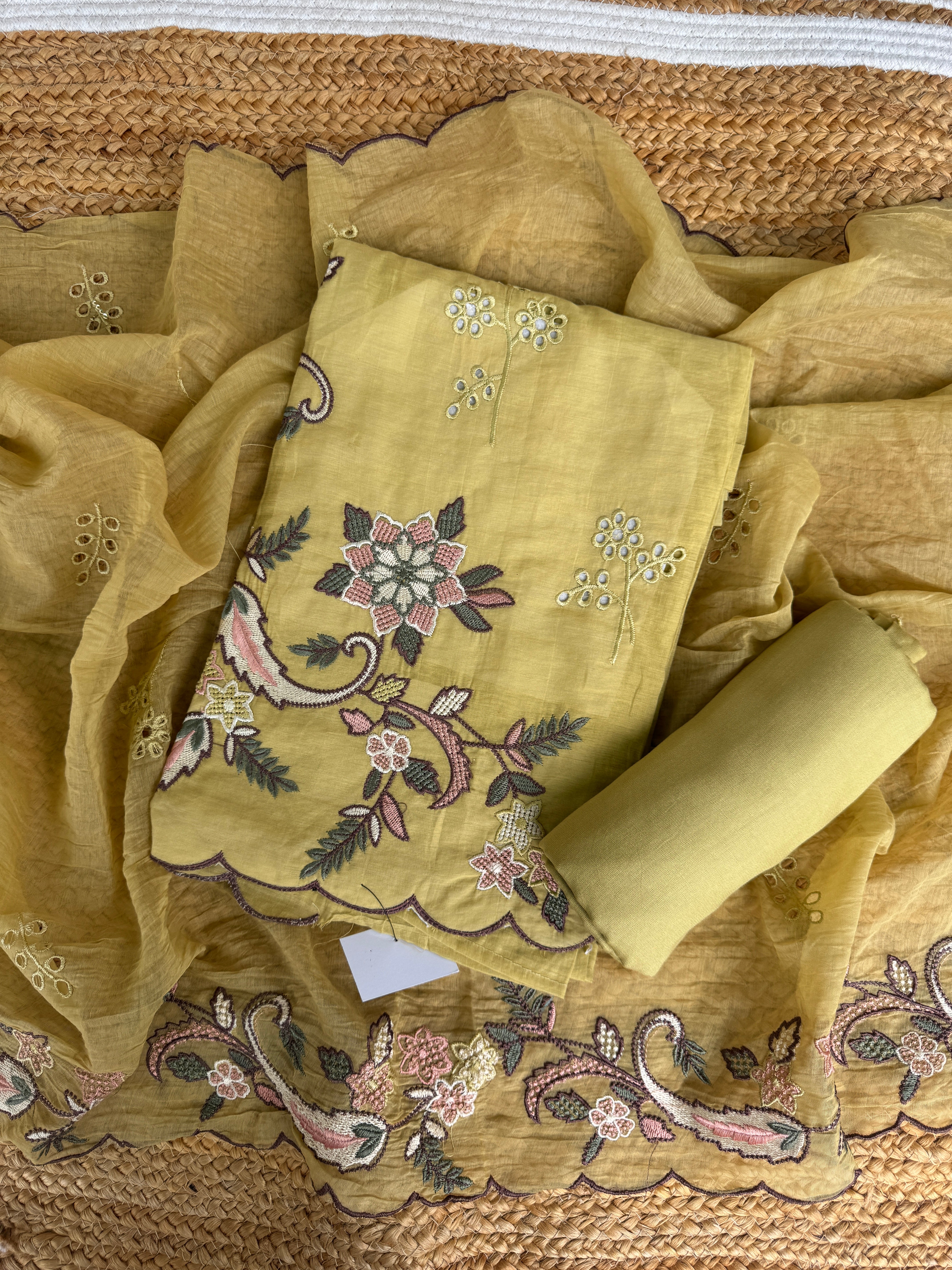 Petal poetry mul suit set