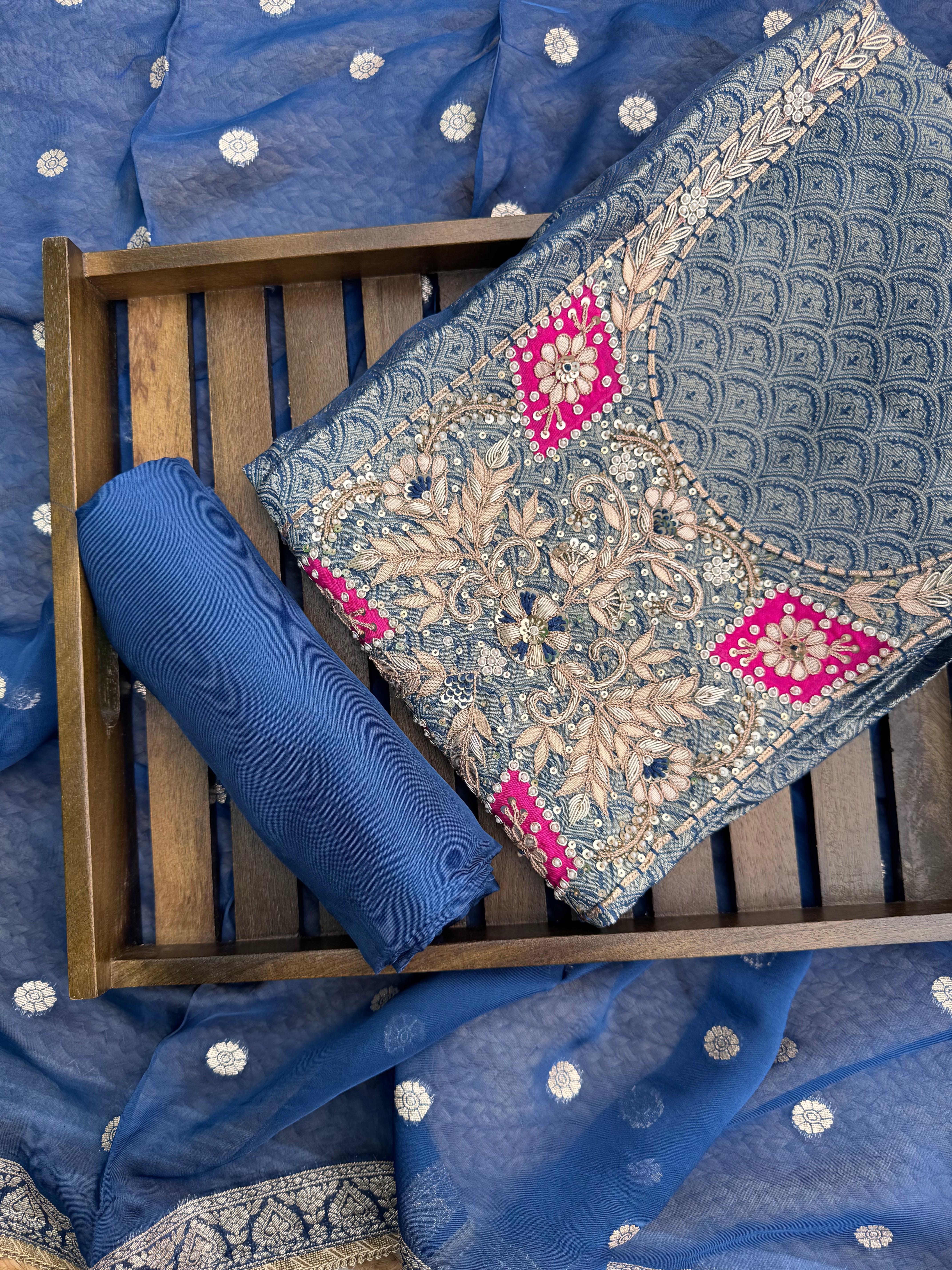 Noor banarsi suit set