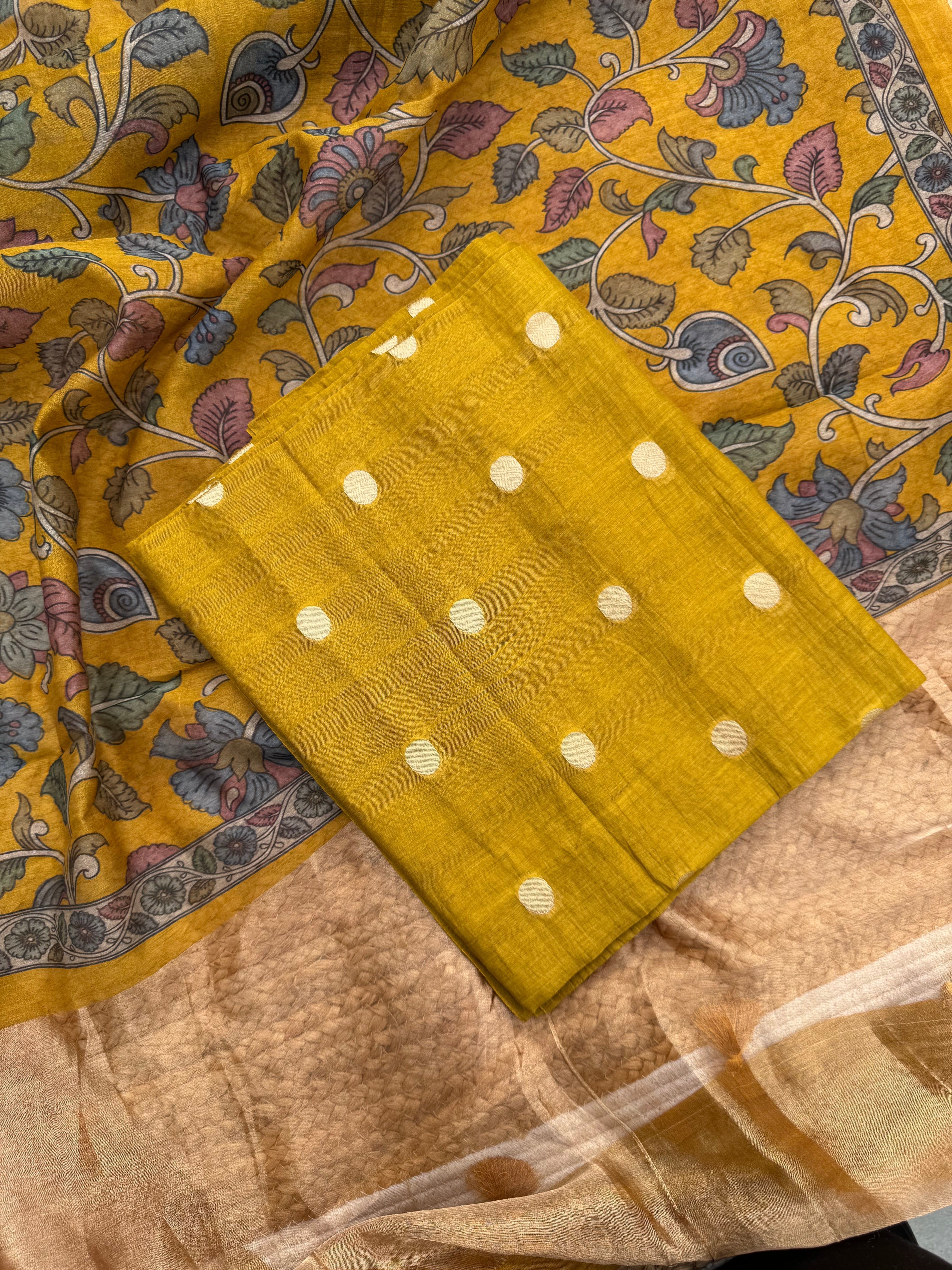 Suraya pure Mulmul suit set