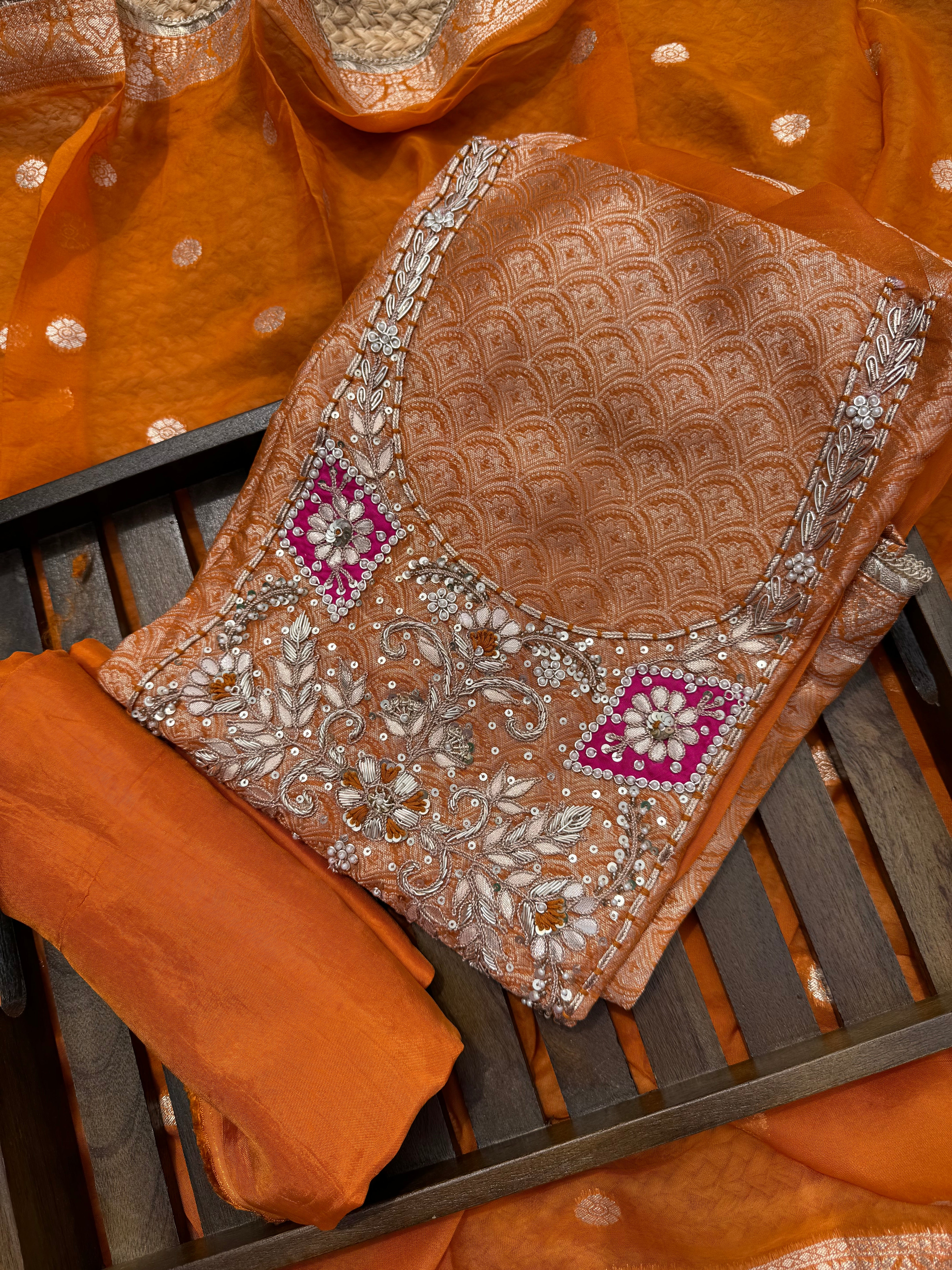 Noor banarsi suit set