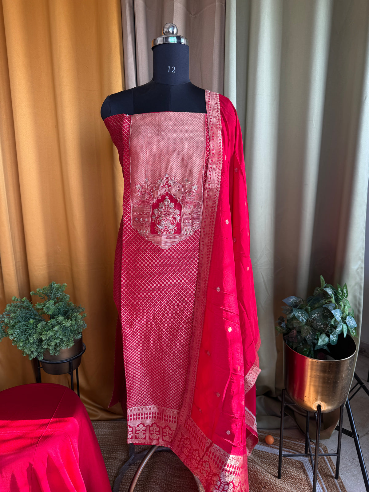 Gulaab suit set