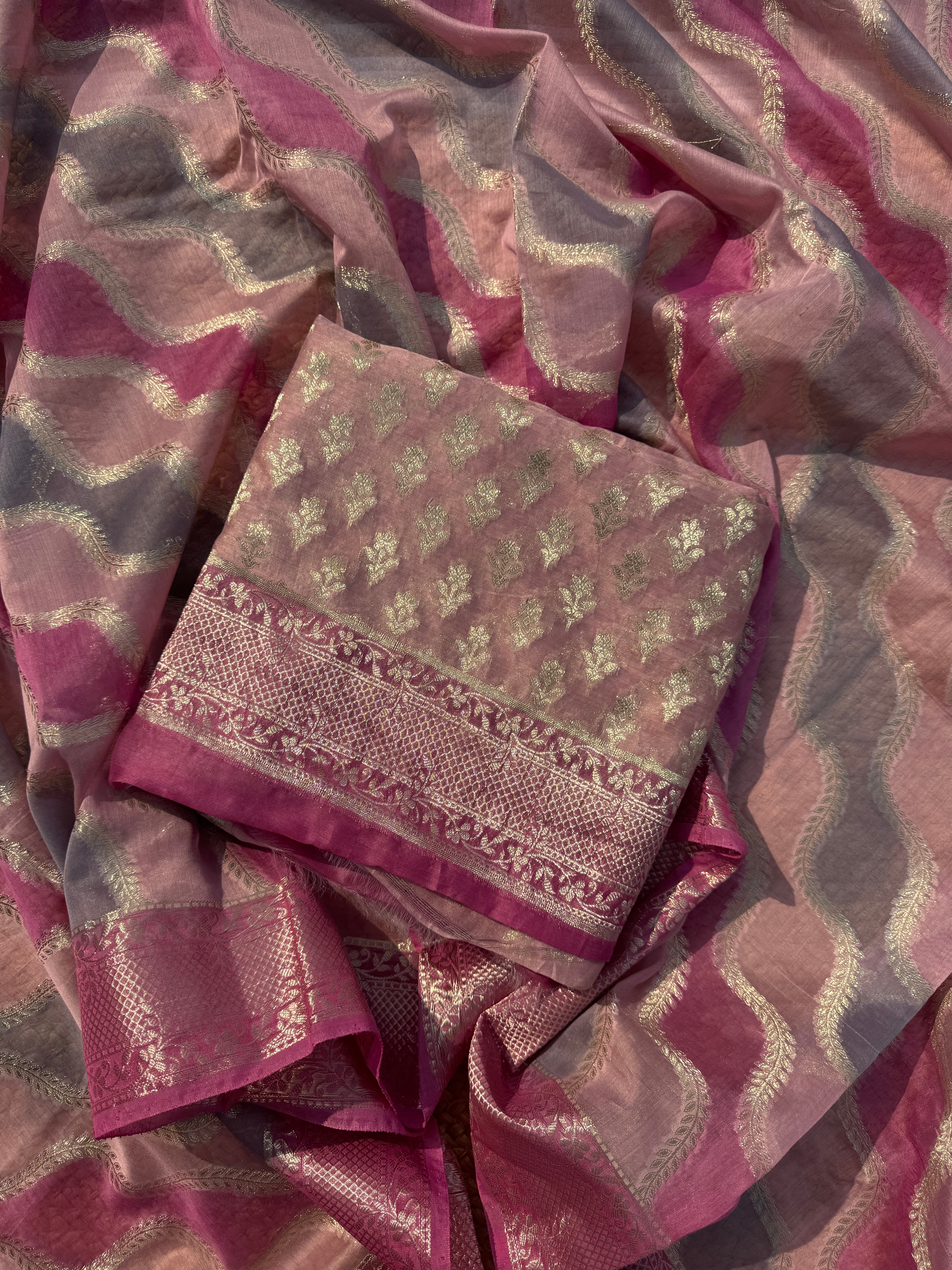 Zari Noor suit set