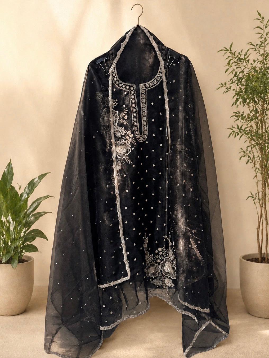 Zainaab suit set