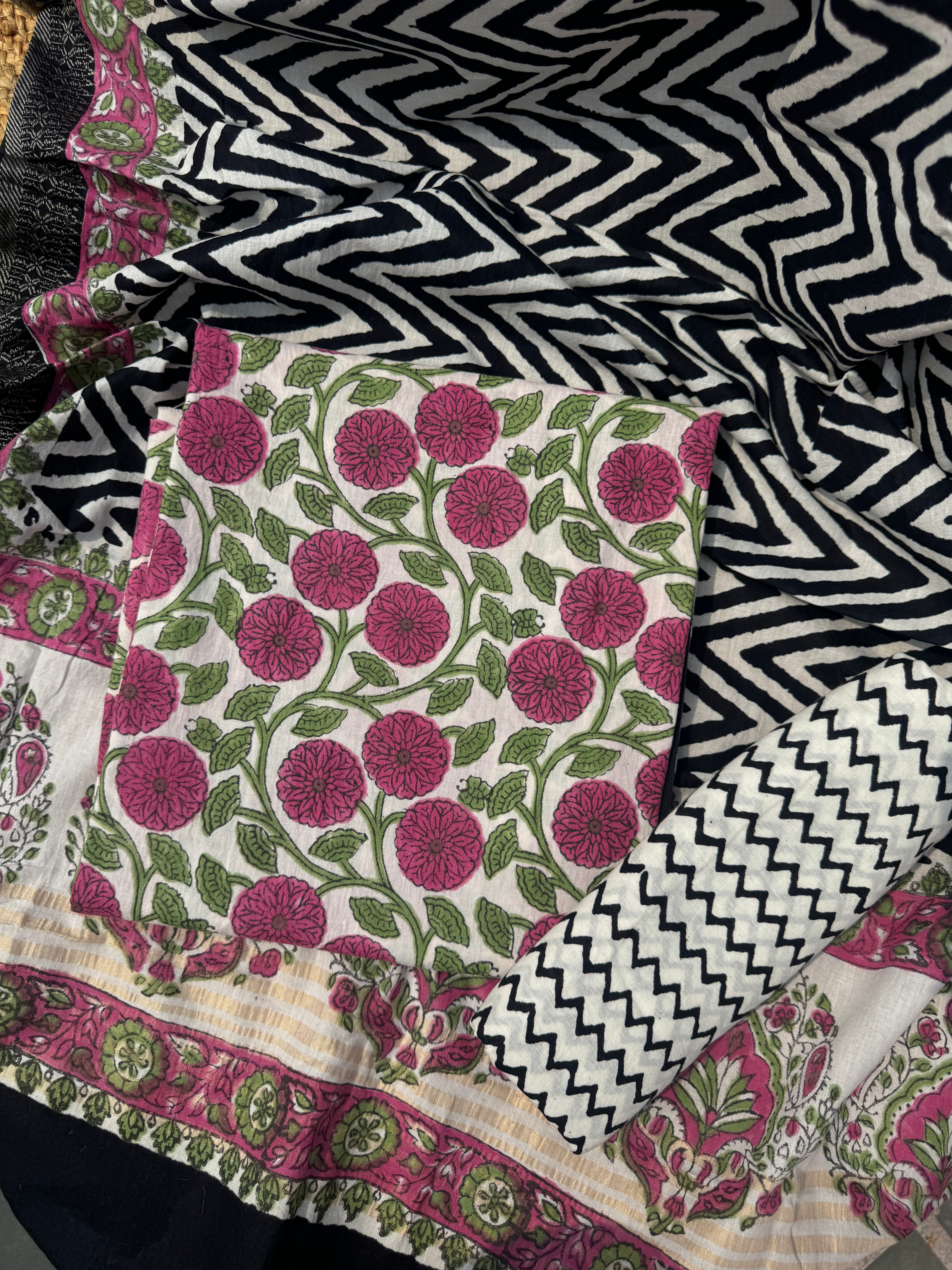 Noir Bloom cotton suit set