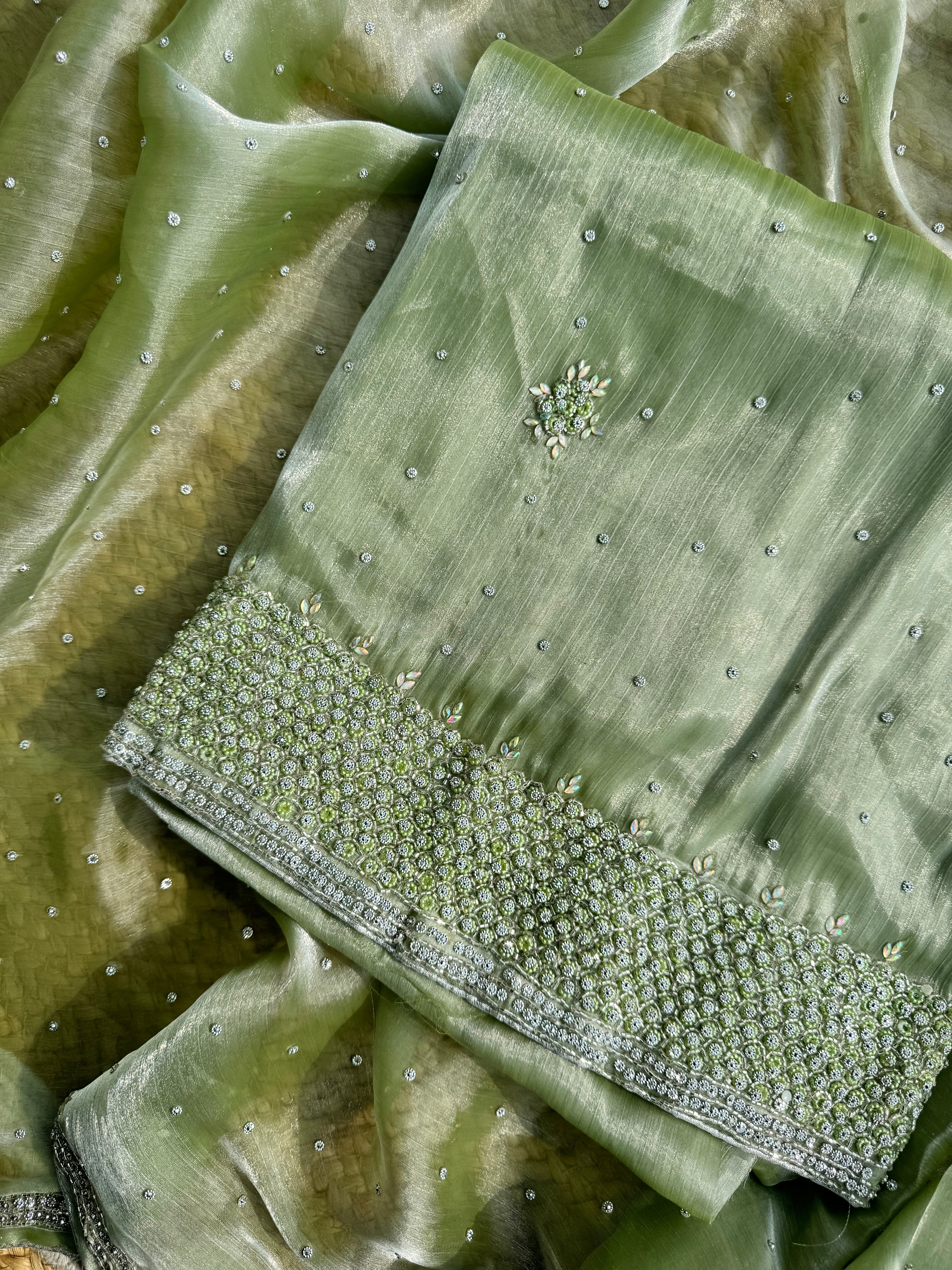Hareera tissue suit set