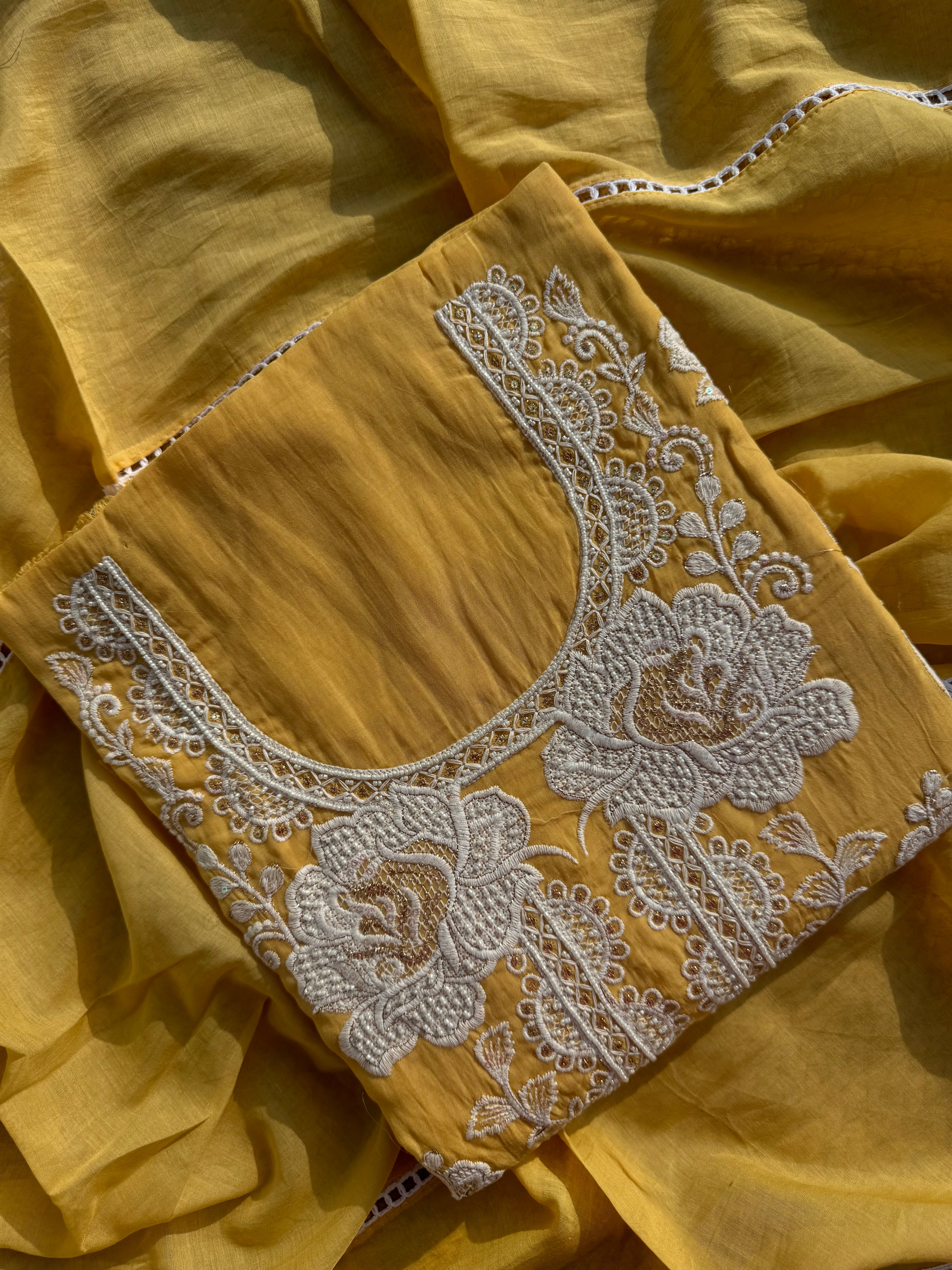 Gul Mulmul suit set