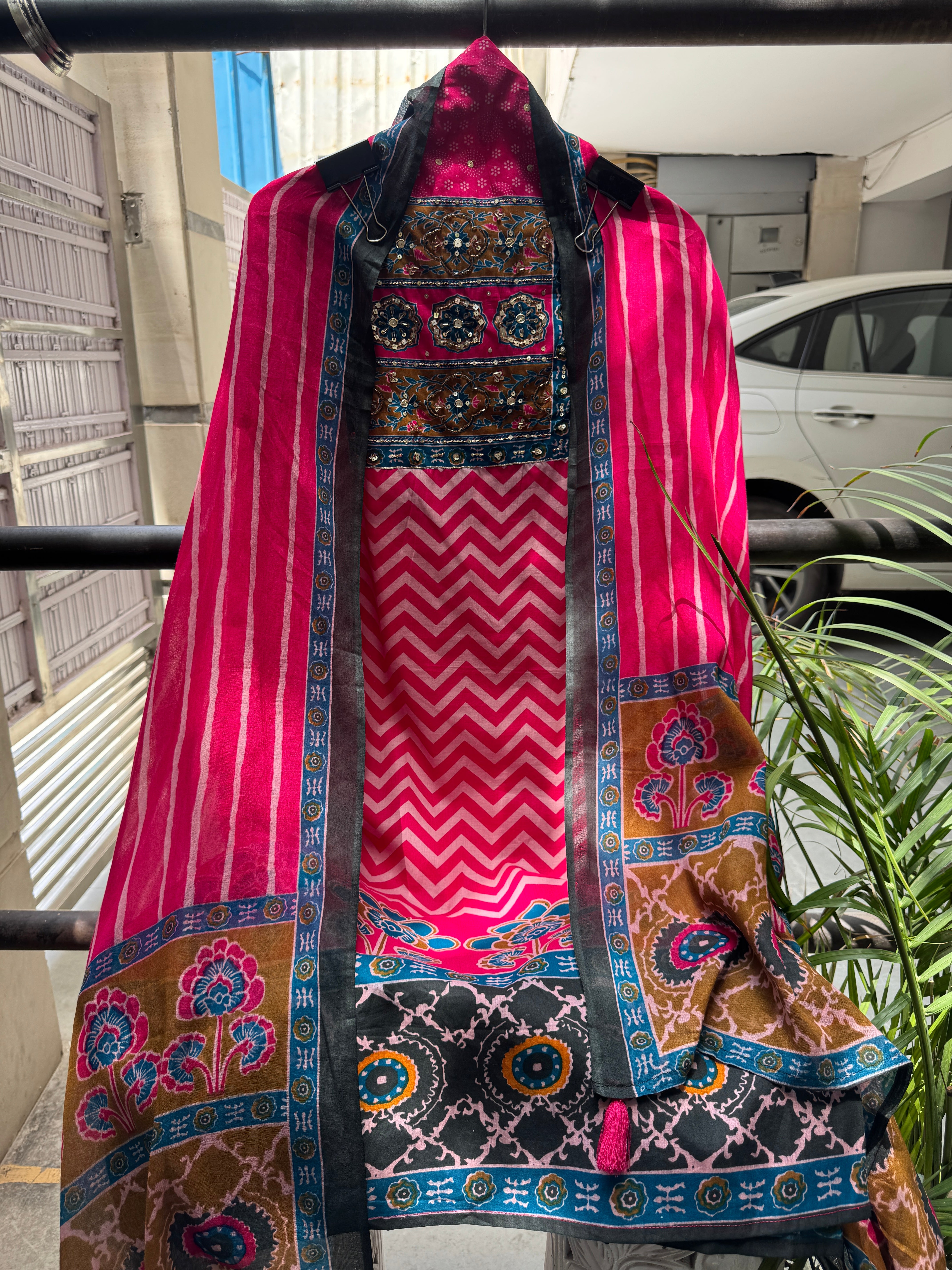 Gulaabi raag cotton suit set
