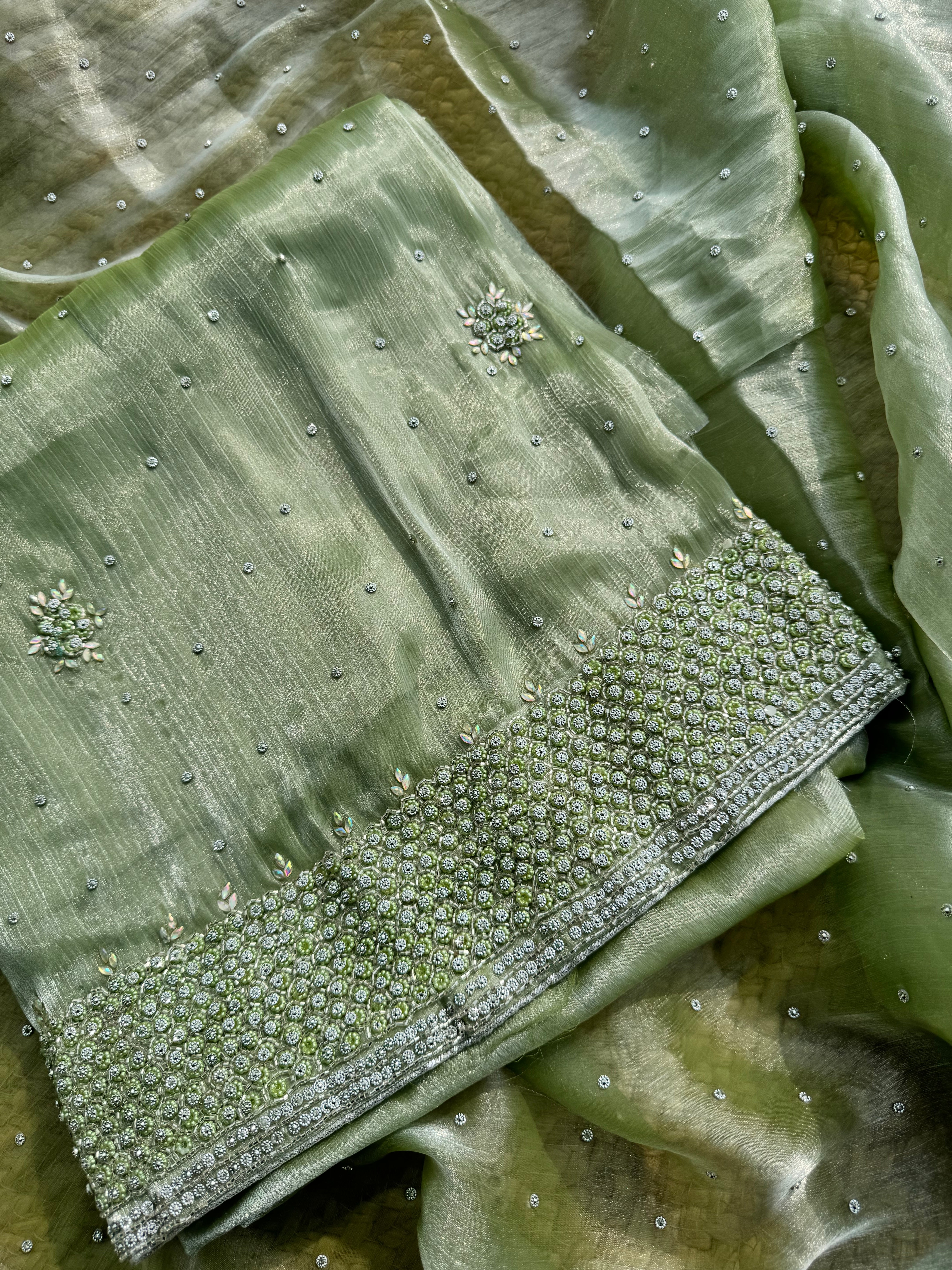 Hareera tissue suit set