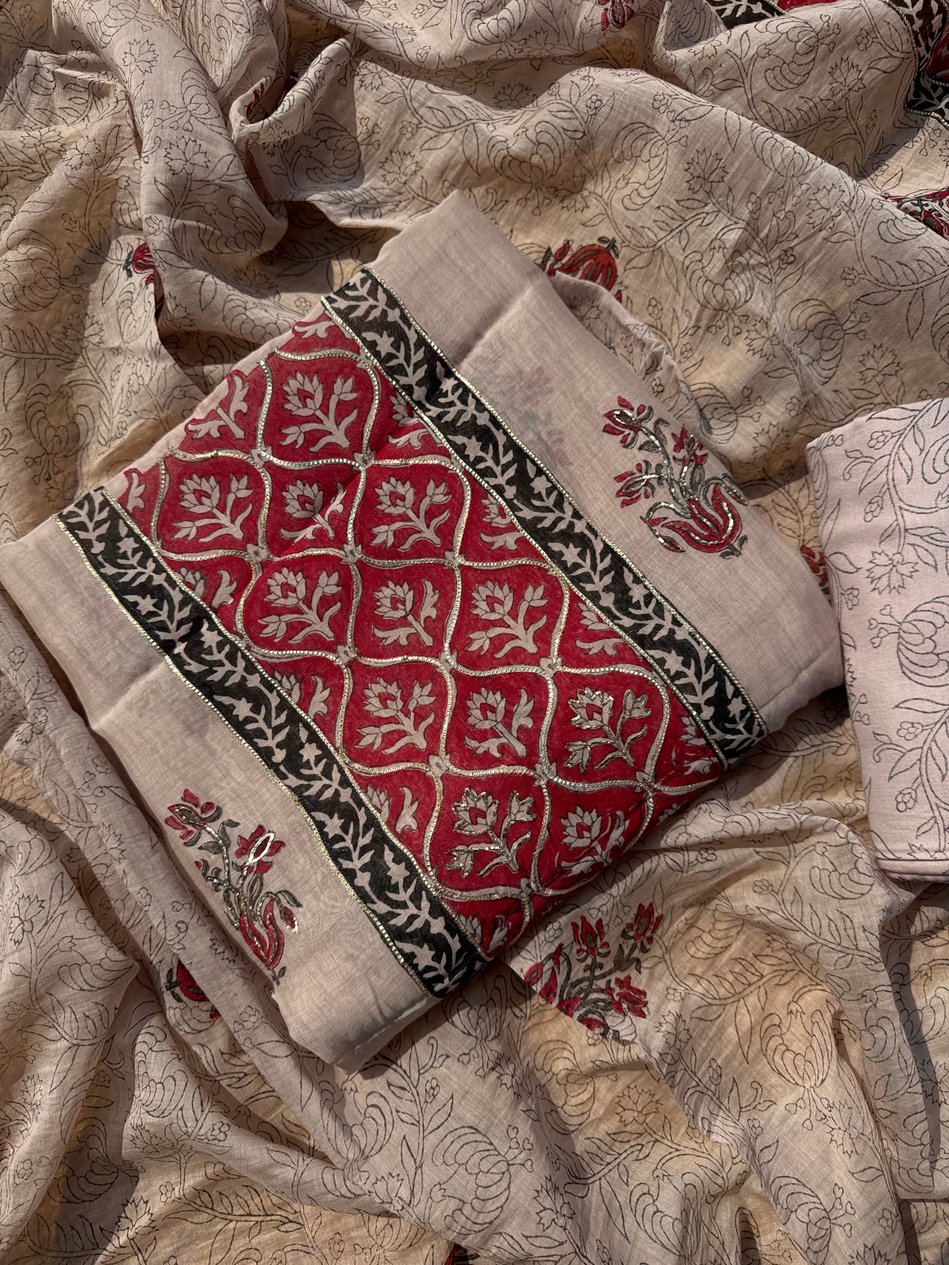 Zarqaa pure Maheshwari suit set