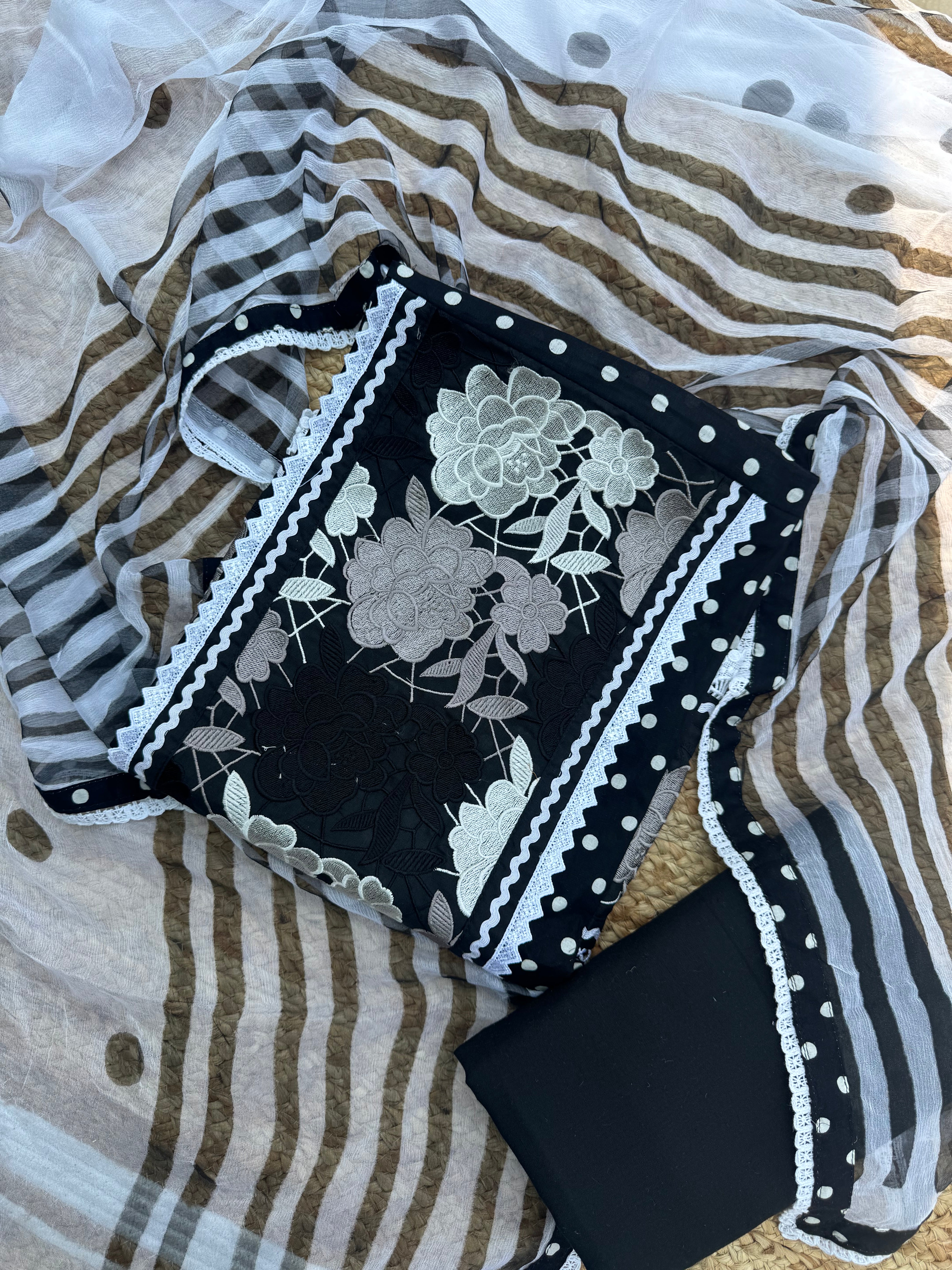 Saanvika cotton suit set