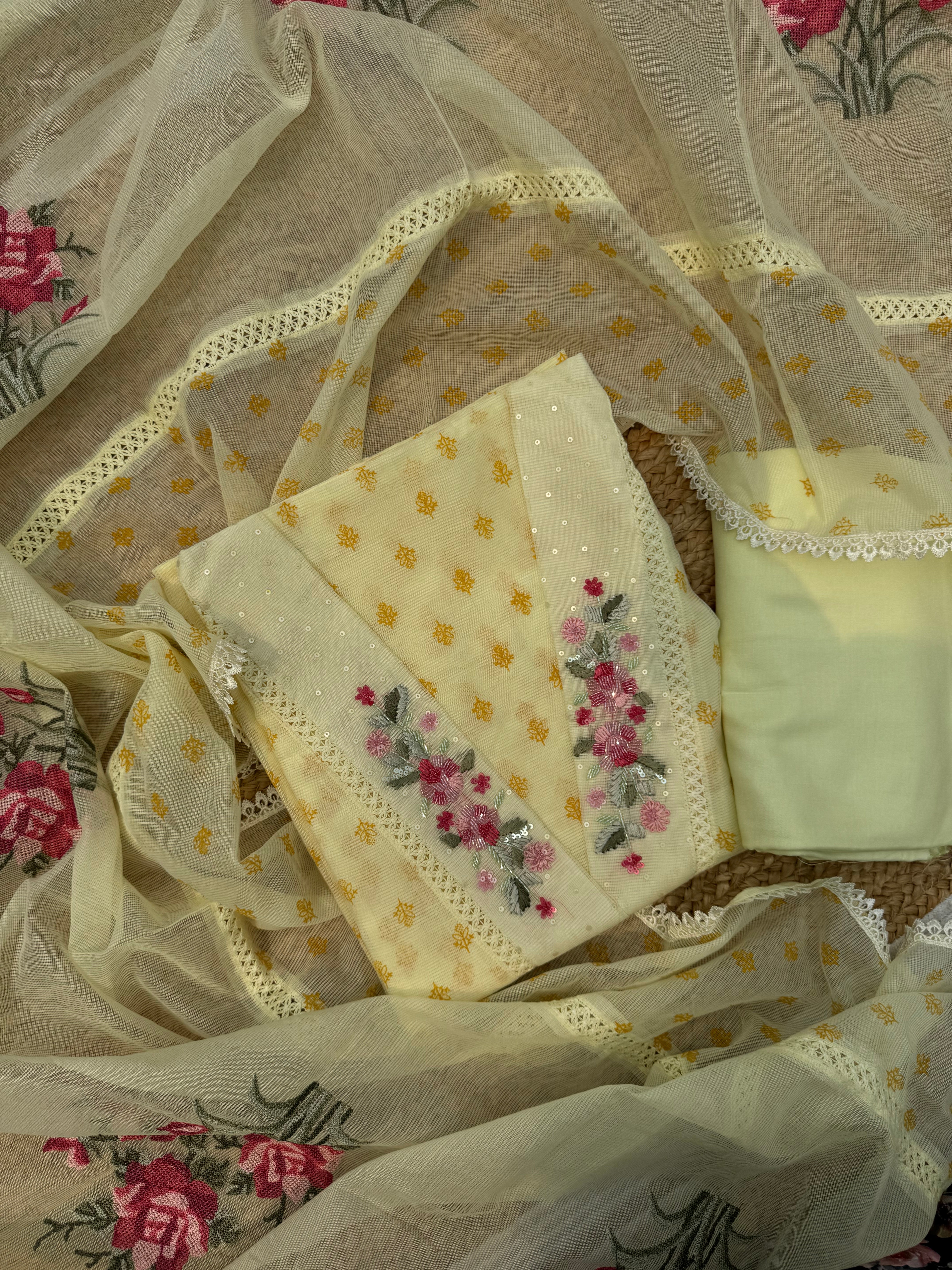 Gulnaaz Kota suit set