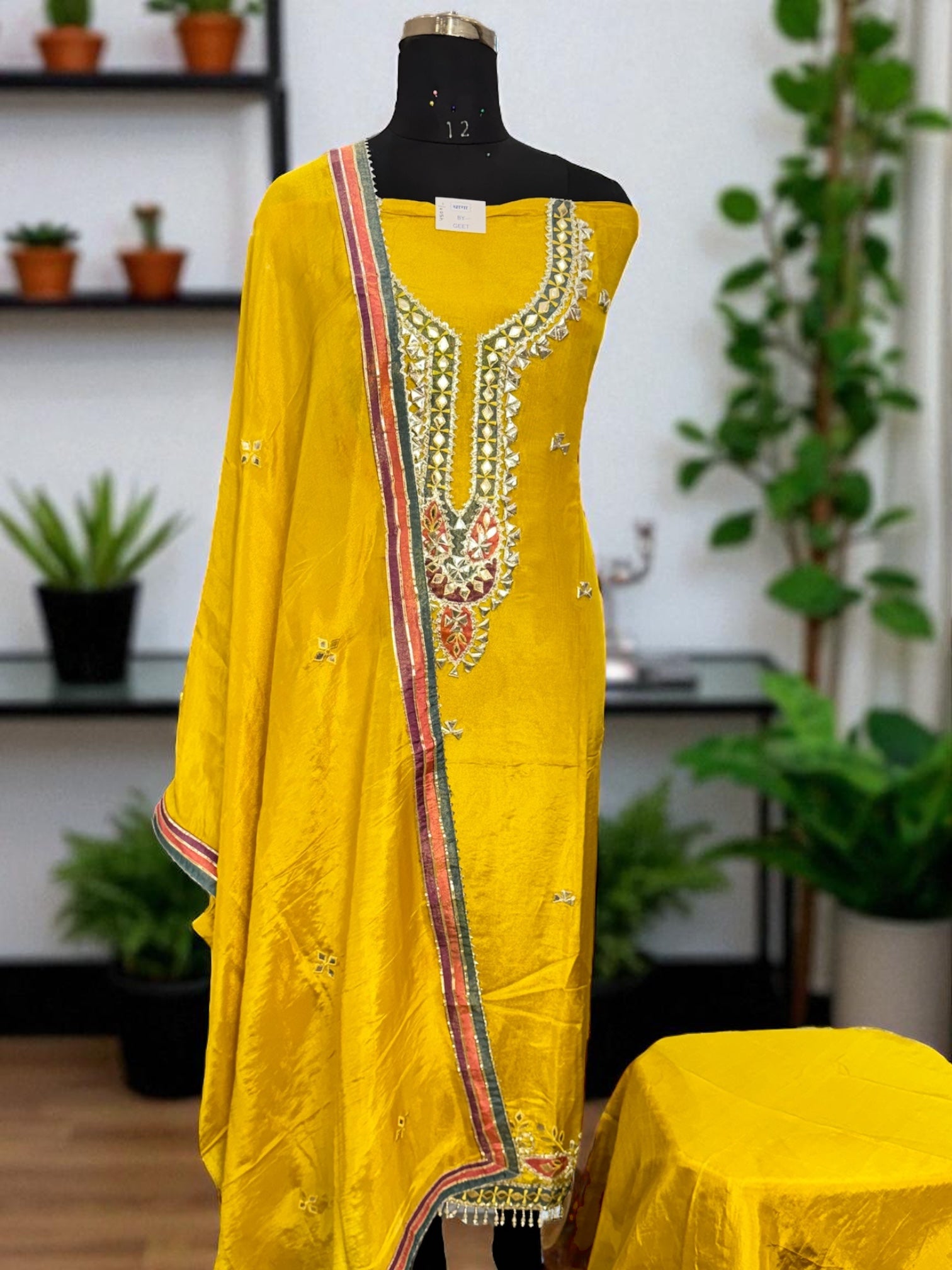 Prium gota suit set
