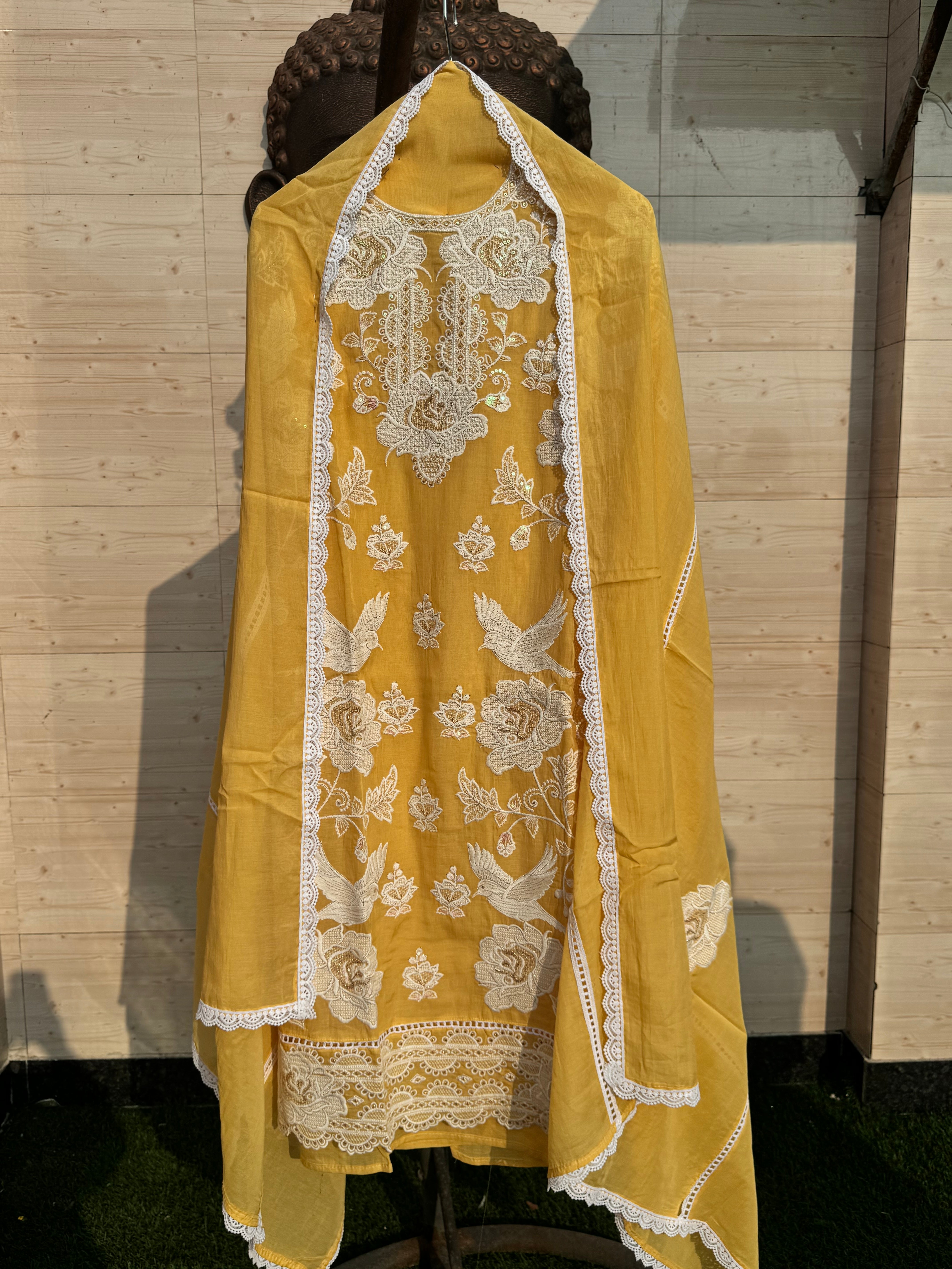 Gul Mulmul suit set