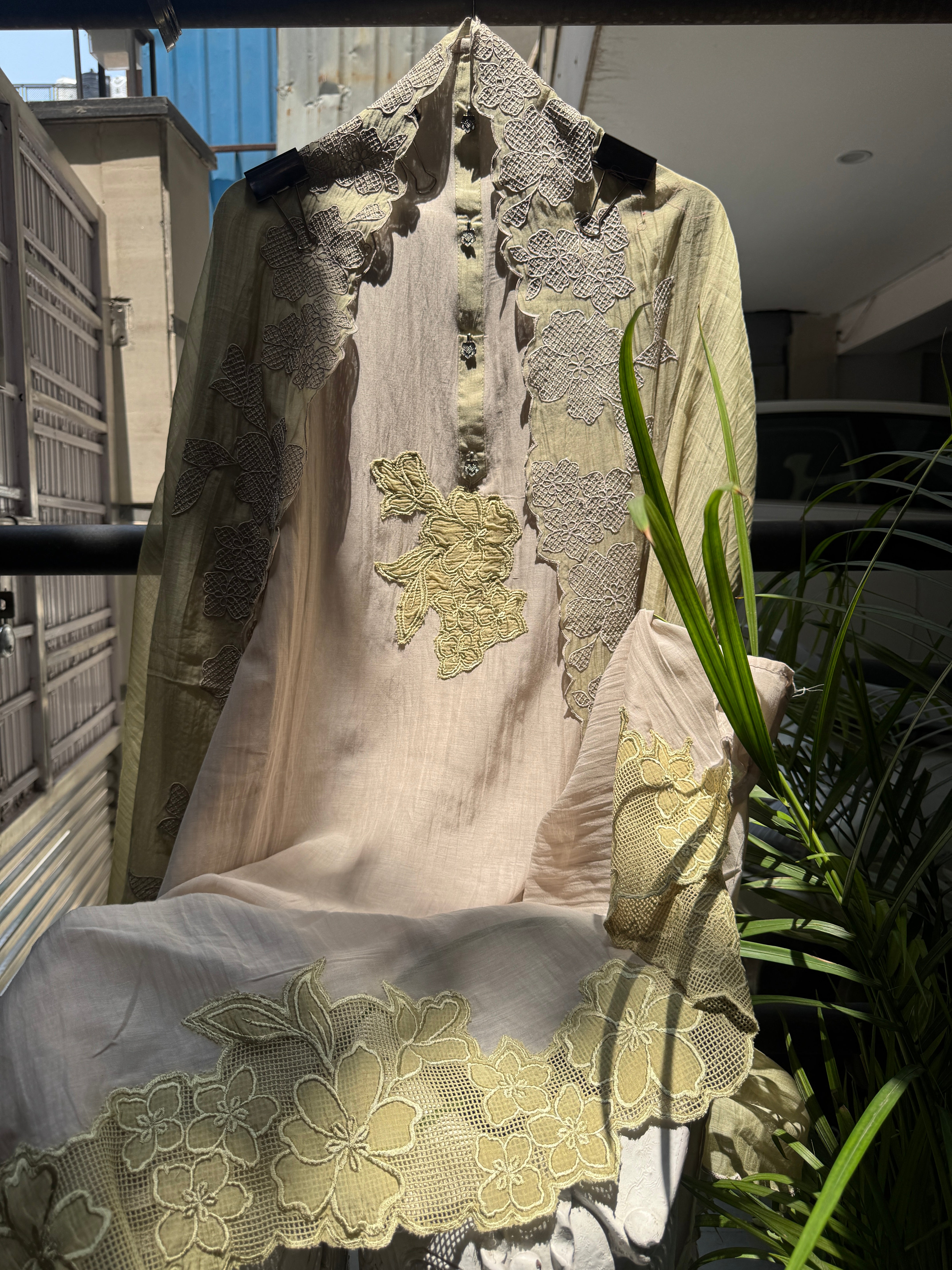 Noore bloom pure mul suit set