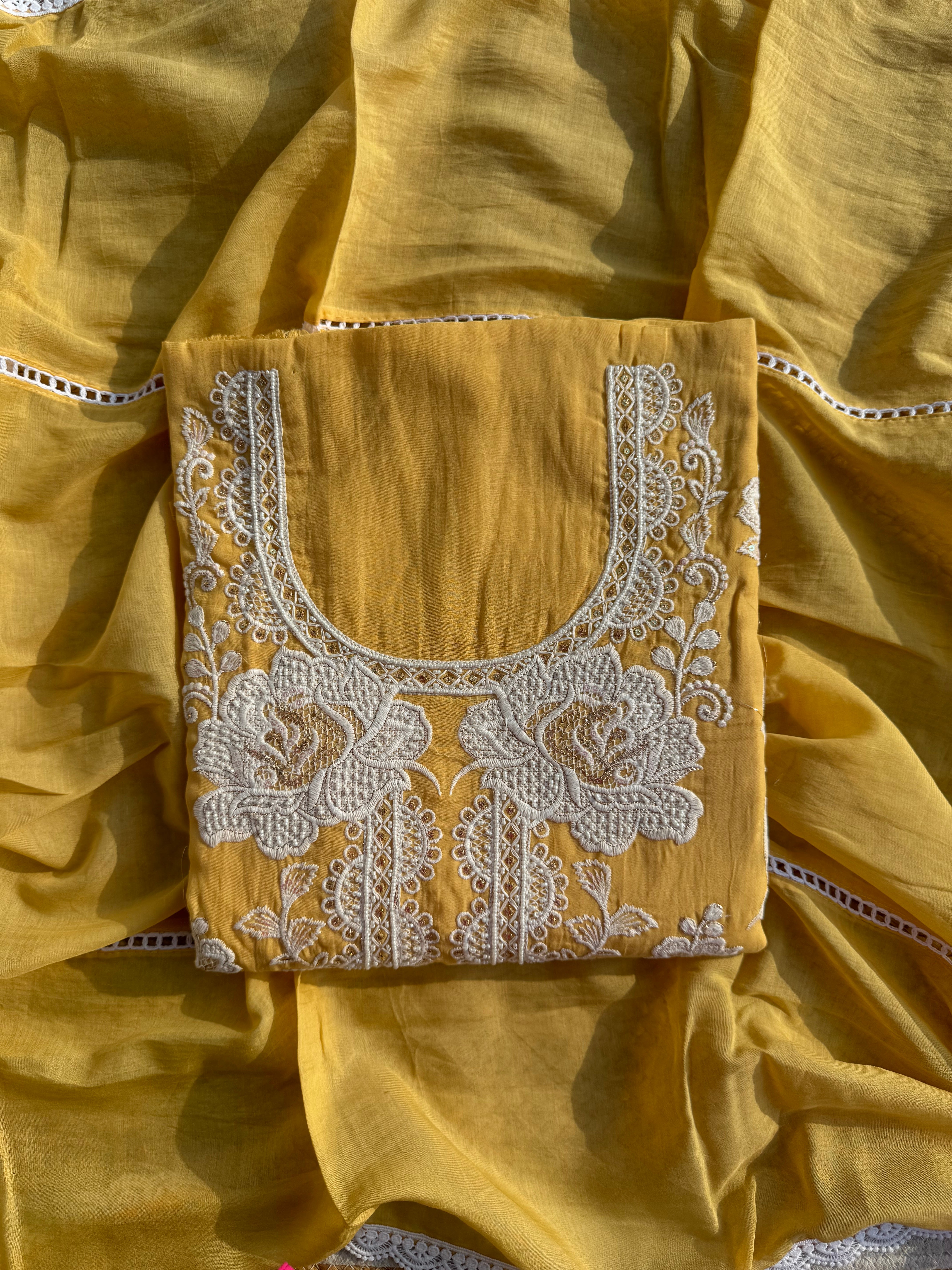 Gul Mulmul suit set