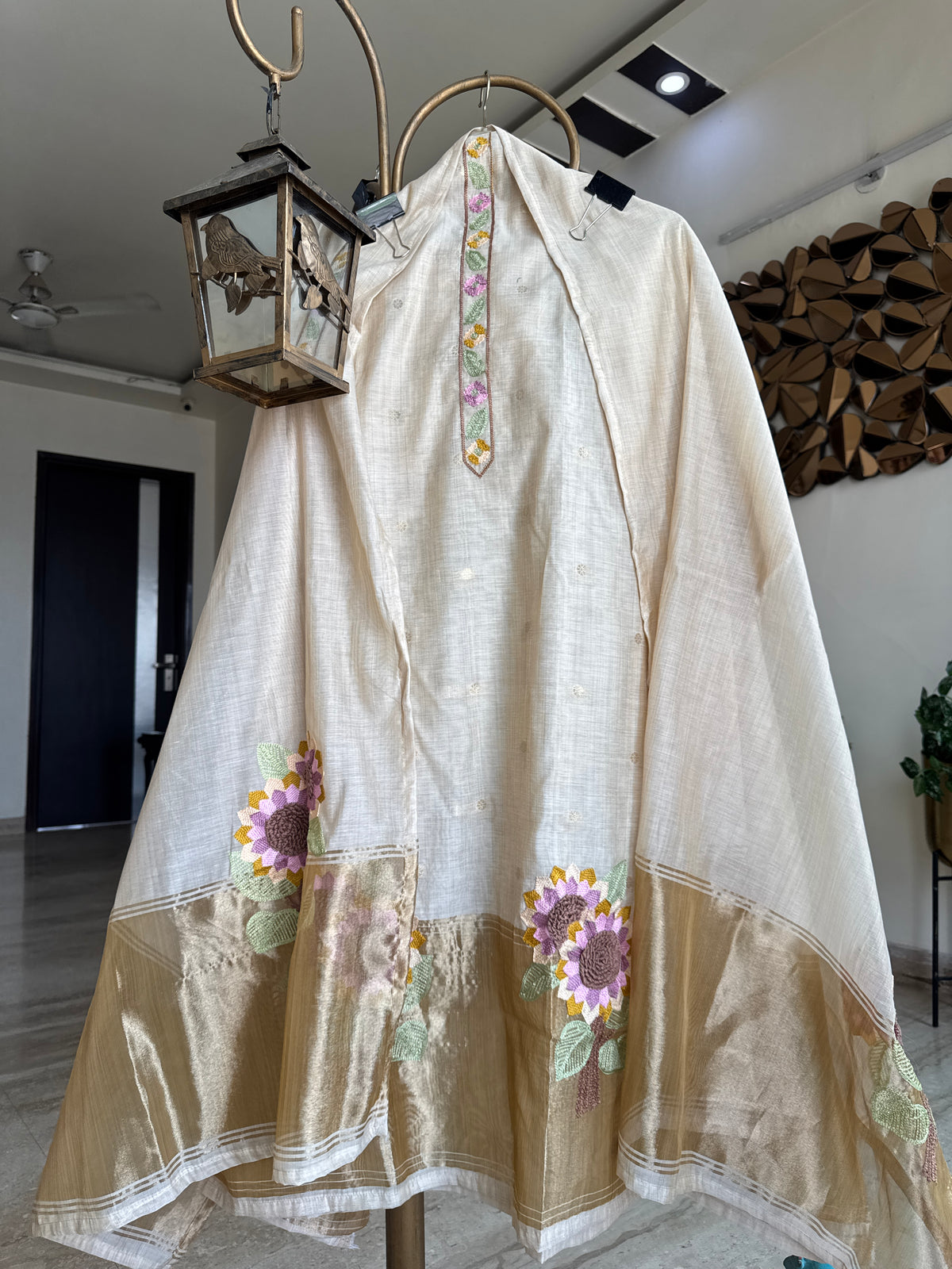 Bloom Maheshwari suit set