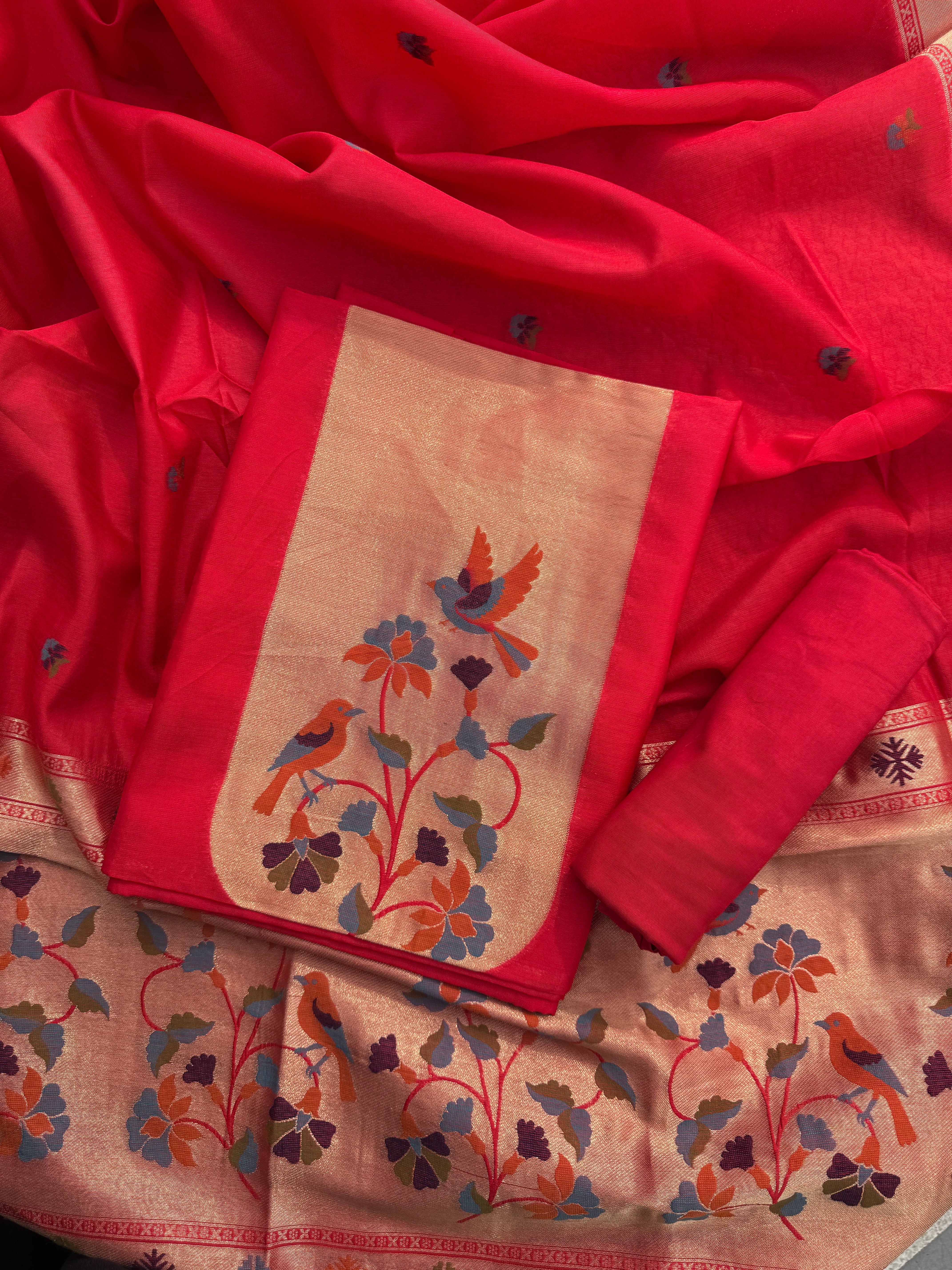 Unstitched suits