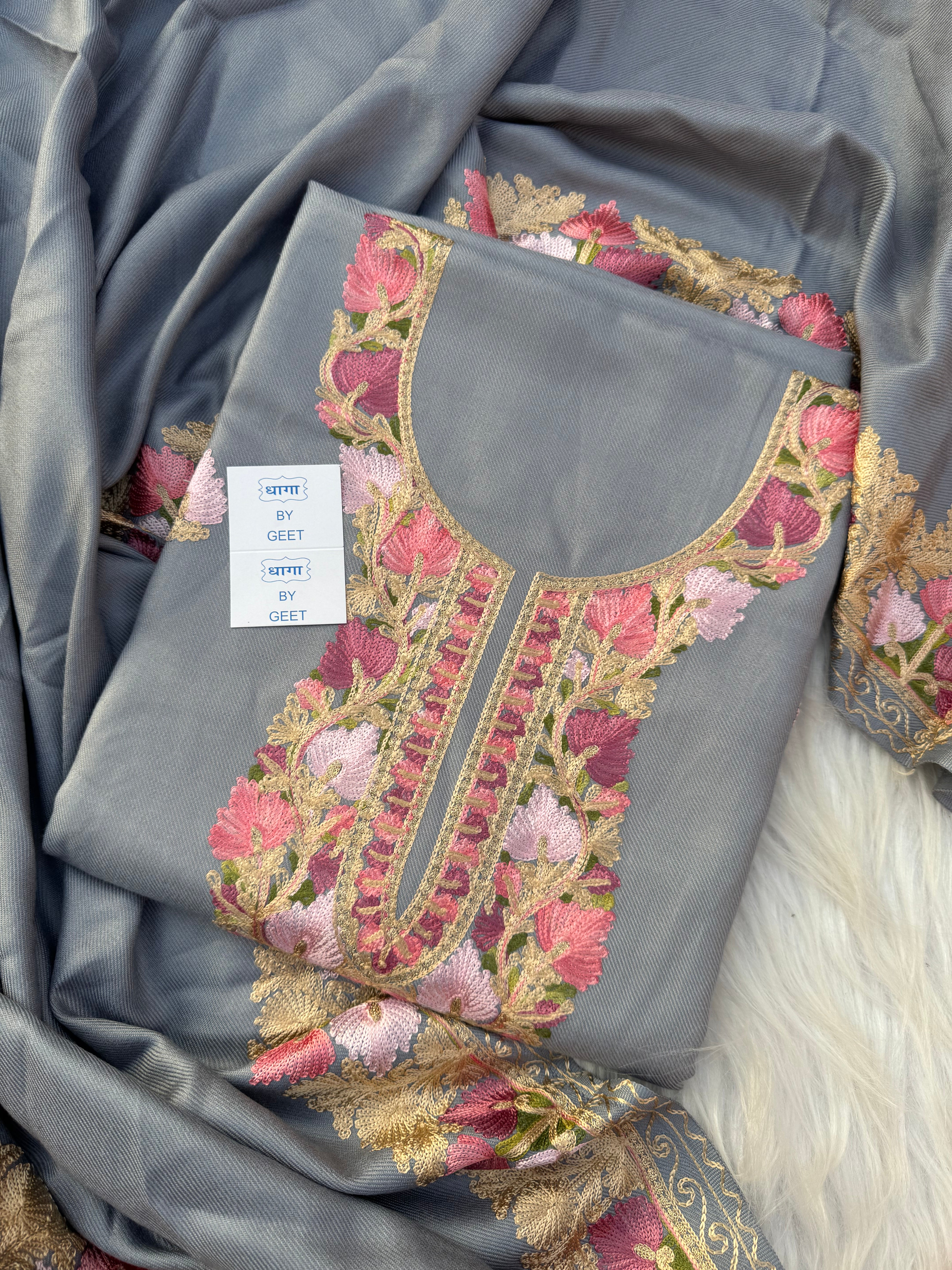 Saanvi pashmina suit set