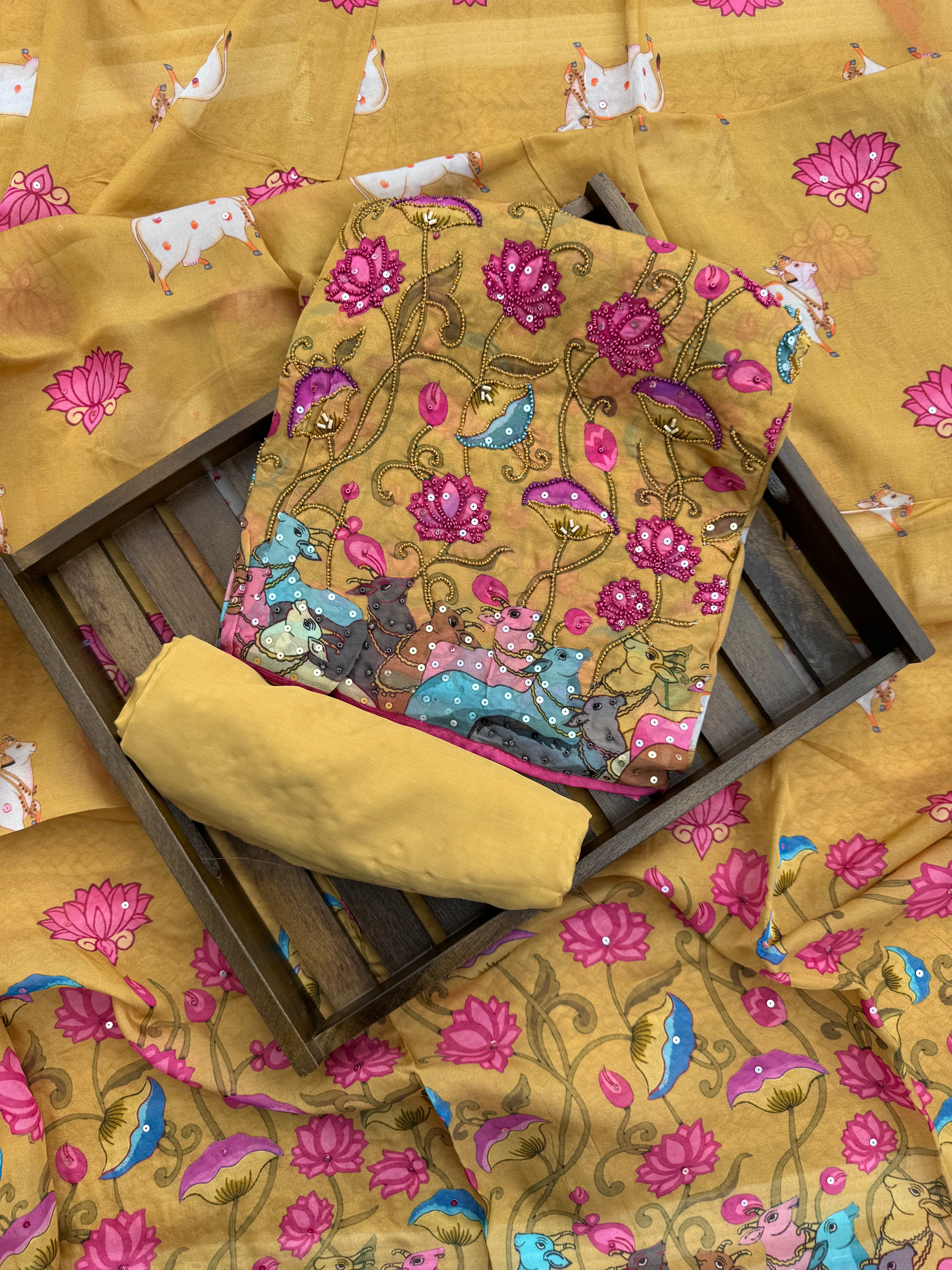 Lotus divine soft organza suit set