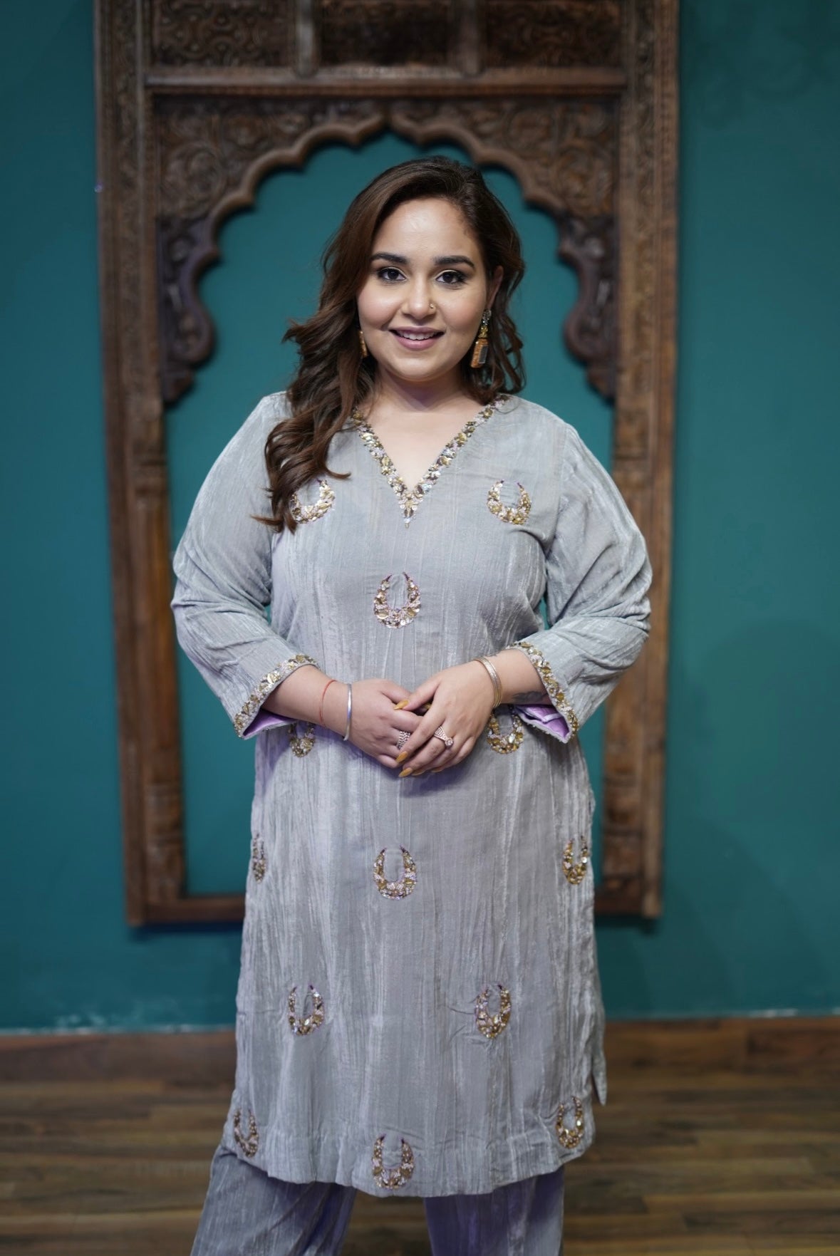 Cyra velvet co-ord set – THE HOUSE OF DHAAGA