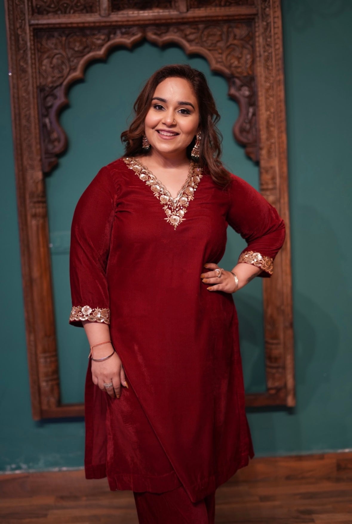 Aayat velvet suit set